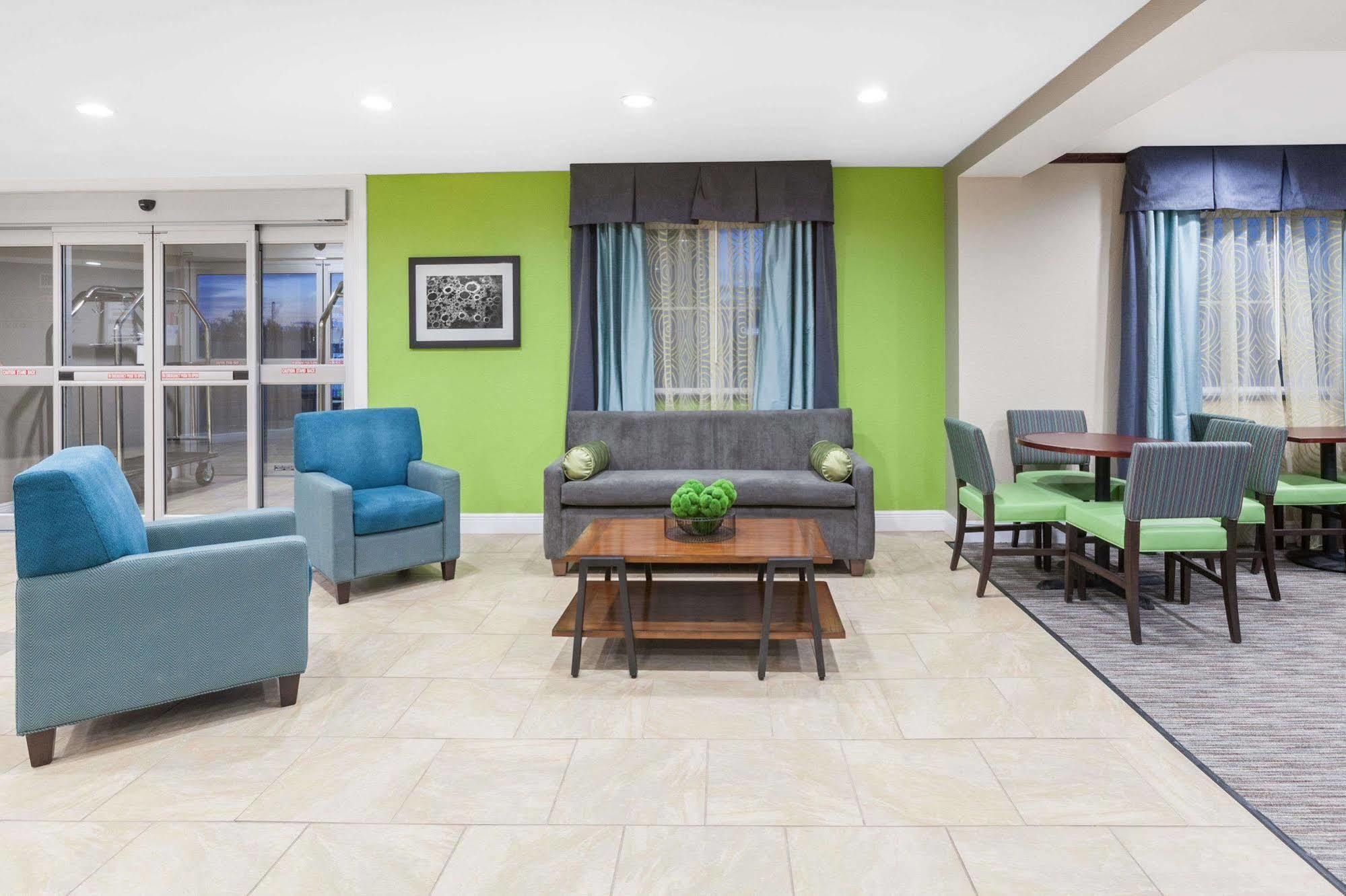 Hotel Baymont By Wyndham Midland Center Exterior foto